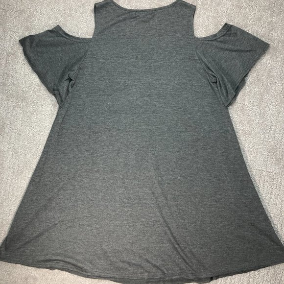 She & Sky Gray Short Sleeve Cold Shoulder Dress Size Small Soft Knee length - Picture 6 of 7